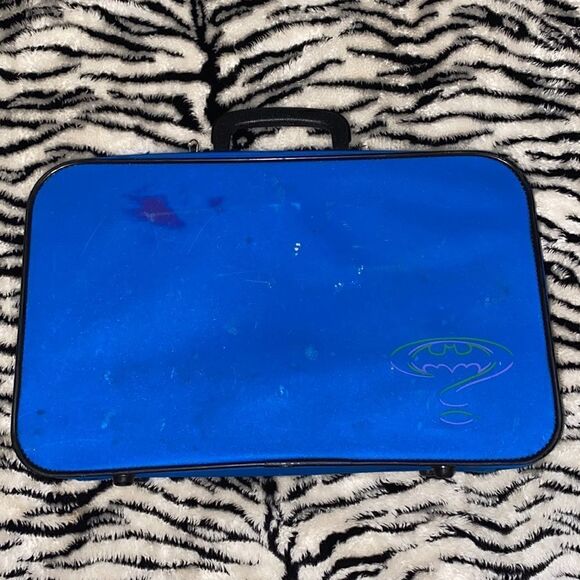 Vtg 1995 BATMAN FOREVER Luggage Suitcase DC Comics - Picture 2 of 8